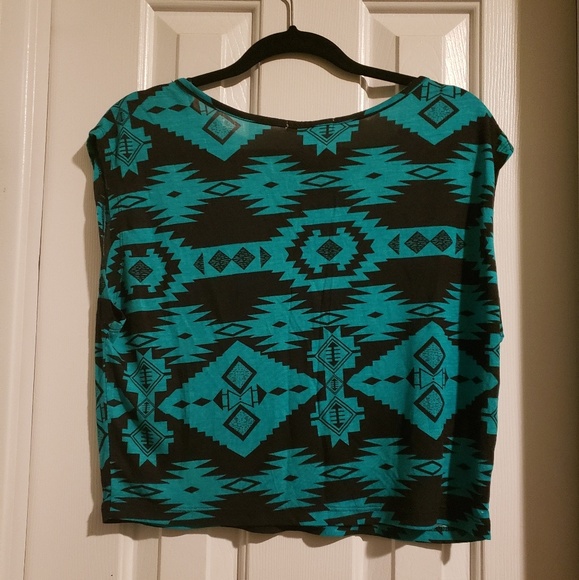 Crop top - Picture 2 of 2